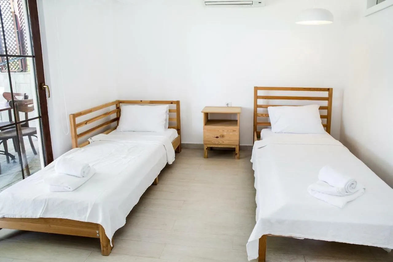 Tilkicik Yali Daireleri Club Flipper Yalikavak Bodrum Tyrkiet